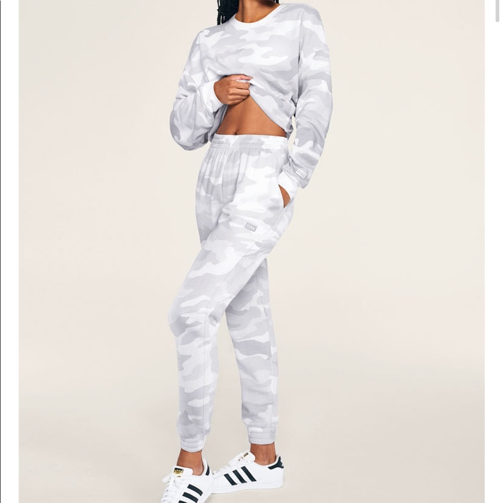 victoria secret PINK camo joggers